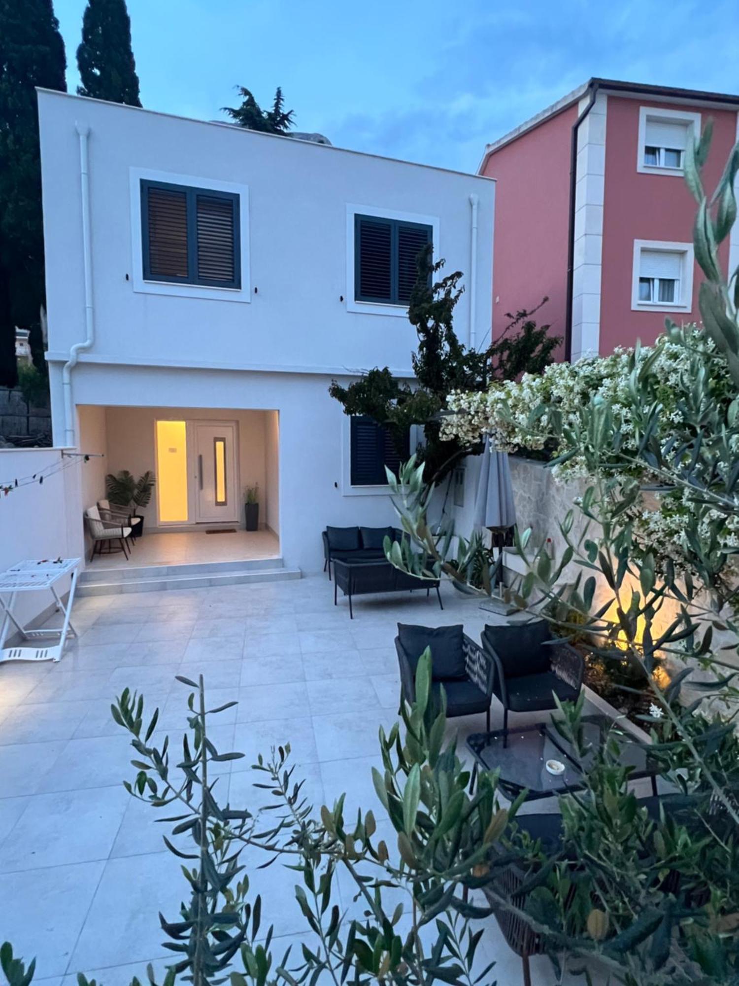 Apartmani Cvitanovic Baška Voda Exterior foto